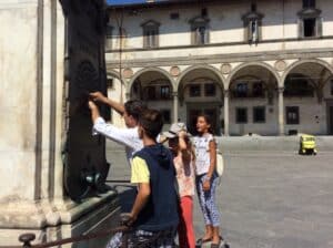 florence-famille-visite-ludique-enfants-annunziata