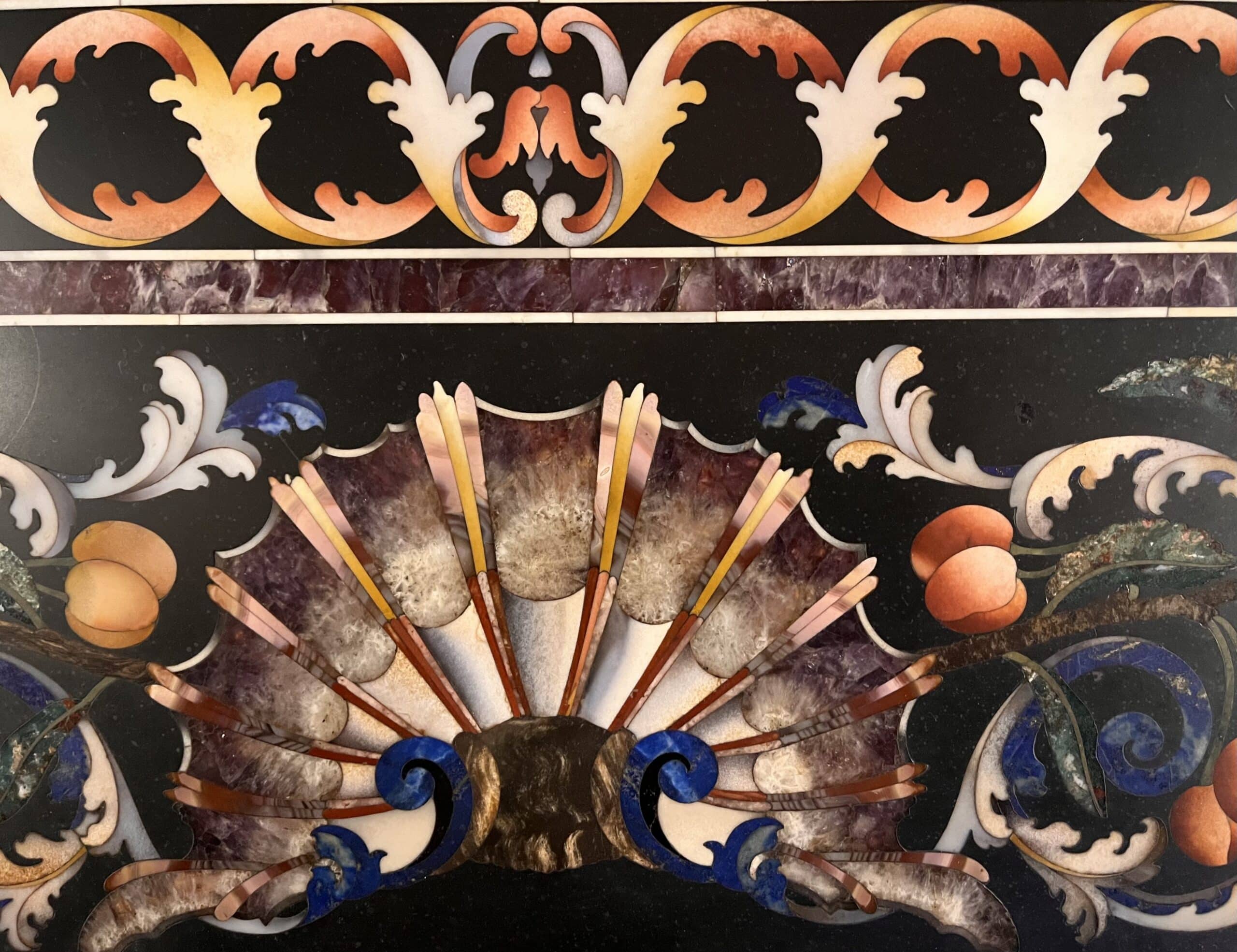 florence-palatine-médicis-pierres-dures-insolite