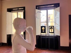 florence-insolite-france-art-contemporain-Cornière