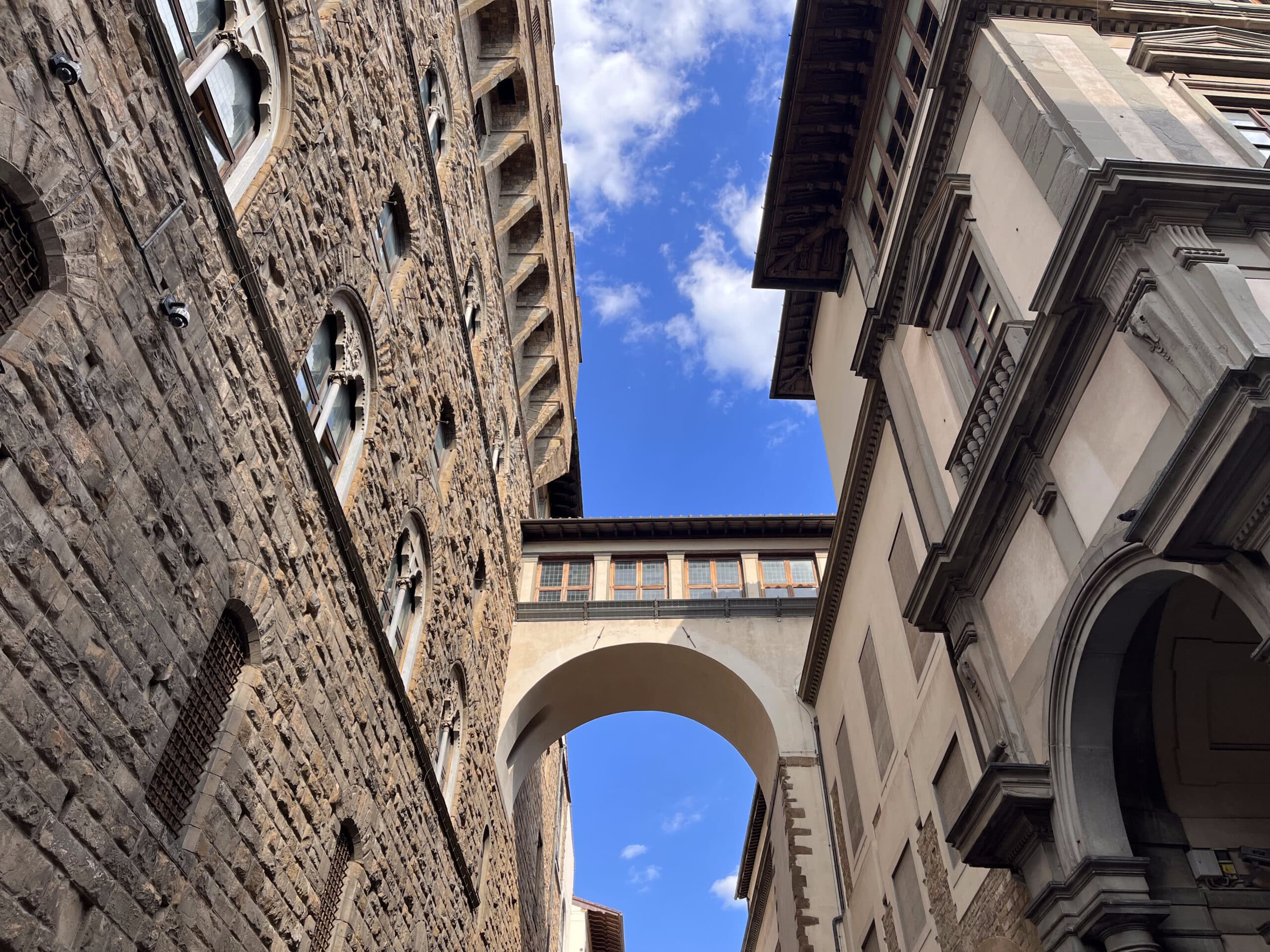 florence-couloir-vasari-palazzo-vecchio-offices.HEIC