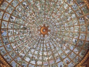 florence-offices-grotesques-couloir-vasari