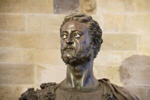 BARGELLO MIRA LASSU_